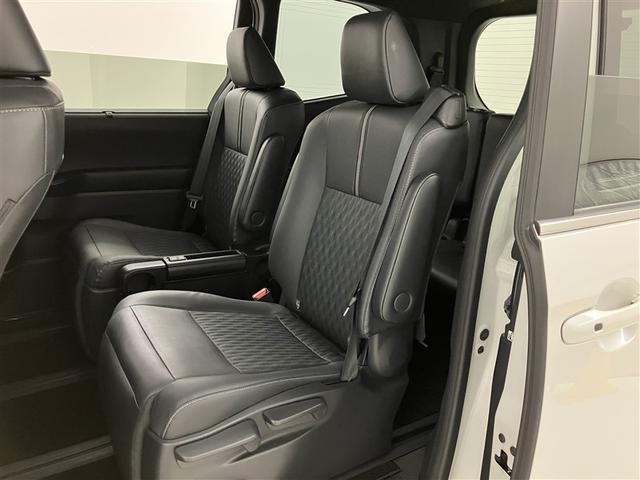 ノア Ｓ－Ｚ　アルミホイール　デュアルエアコン　クルーズコントロール　記録簿　盗難防止装置　ＬＥＤライト　両側自動ドア　メモリーナビ　キーレス　横滑り防止　ナビＴＶ　ワンオーナー　三列シート　ＤＶＤ再生　エアコン（36枚目）