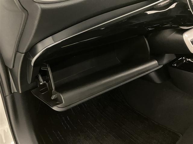 プリウス Ａ　衝突軽減ブレーキシステム　Ｂモニタ　記録簿有　ＬＥＤヘッド　クルーズコントロール　セキュリティー　スマートキー　パワーステアリング　ドライブレコーダー　ＥＴＣ　１オーナー　アルミホイル　オートエアコン（29枚目）