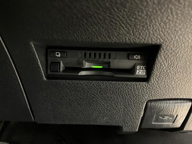 カローラフィールダー ハイブリッドＧ　ダブルバイビー　ＰＣＳ　インテリキー　横滑防止　ミュージックプレイヤー接続可　フルセグＴＶ　メンテナンスノート　クルーズコントロール　ＬＥＤヘッドライト　オートエアコン　ＥＴＣ　ＤＶＤ再生　アルミホイール　ナビＴＶ（14枚目）