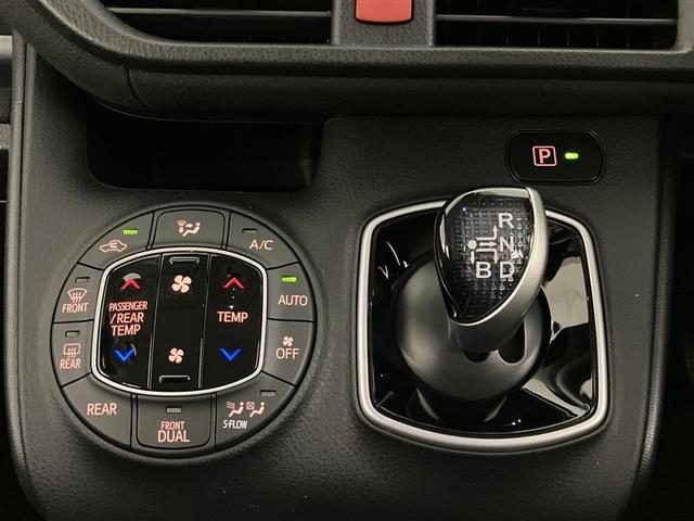 ノア ハイブリッドＧ　Ｒカメラ　スマートキー＆プッシュスタート　ＬＥＤへッドライト　地デジ　イモビライザー　Ｗエアコン　パワーウインドウ　アルミ　クルコン　エアバッグ　横滑り防止　ＤＶＤ再生機能　パワステ　ナビＴＶ　ＡＢＳ（13枚目）