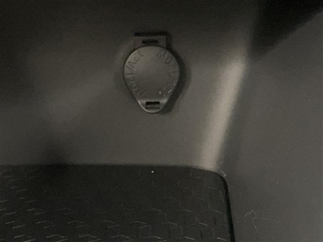 ヤリス G カーナビ 点検記録簿 Bカメラ エアコン スマートキー&プッシュスタート ドライブレコーダー メモリーナビゲーション イモビ 横滑り防止システム クルーズC ABS パワーウィンドウ Wエアバック(23枚目)