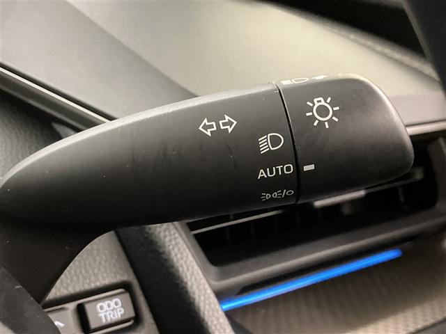 プリウス G 1オーナー 衝突被害軽減ブレーキ LEDライト フルセグTV AC100V アルミホイール クルーズコントロール 記録簿付き TV キーフリー スマキー カーテンエアバック エアコン イモビライザー(18枚目)