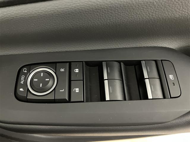 プリウス G 1オーナー 衝突被害軽減ブレーキ LEDライト フルセグTV AC100V アルミホイール クルーズコントロール 記録簿付き TV キーフリー スマキー カーテンエアバック エアコン イモビライザー(23枚目)