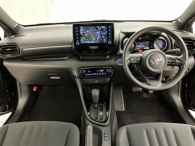ヤリス ハイブリッドG LEDライト フルセグTV サイドエアバッグ スマートキ Bモニター ETC車載器 横滑り防止装置 クルコン セキュリティアラーム メディアプレイヤー接続 パワステ メモリーナビゲーション キーフリー(5枚目)