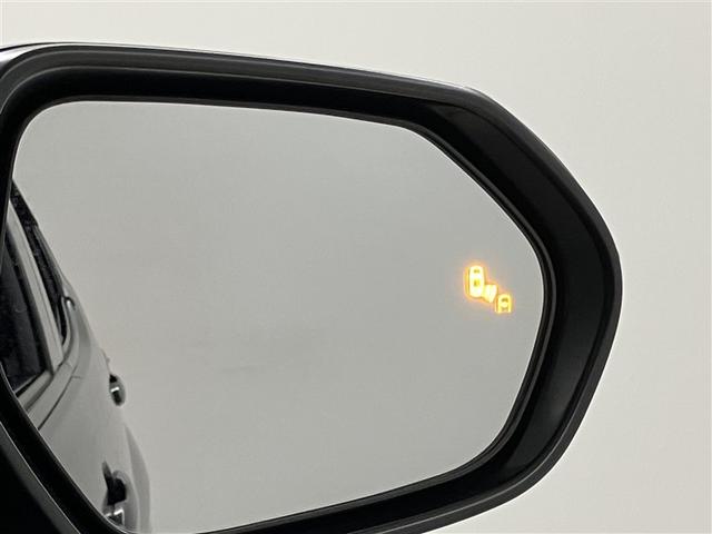 ヤリス ハイブリッドG LEDライト フルセグTV サイドエアバッグ スマートキ Bモニター ETC車載器 横滑り防止装置 クルコン セキュリティアラーム メディアプレイヤー接続 パワステ メモリーナビゲーション キーフリー(26枚目)