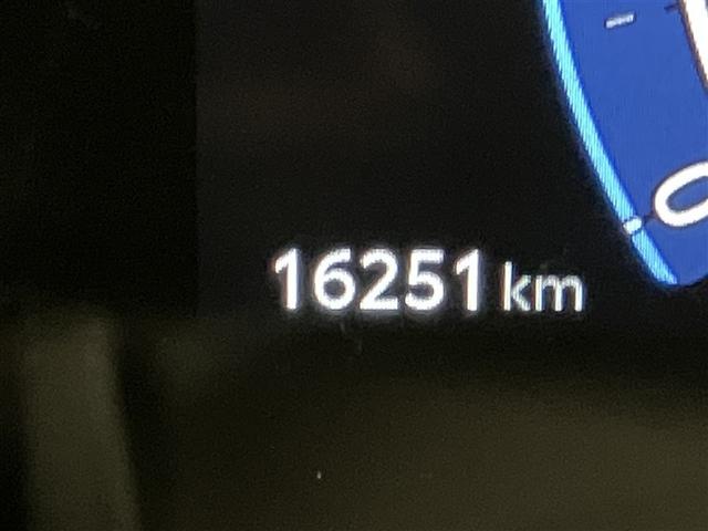 シエンタ Ｚ　１オナ　Ｗ電動ドア　イモビ　クルーズＣ　ＬＥＤヘッドランプ　アルミ　ＥＴＣ　Ｓキー　横滑り防止機能　パワーウィンドウ　記録簿　エアバック　ＡＢＳ　ドラレコ　カーテンエアバック　ウォークスルー（12枚目）