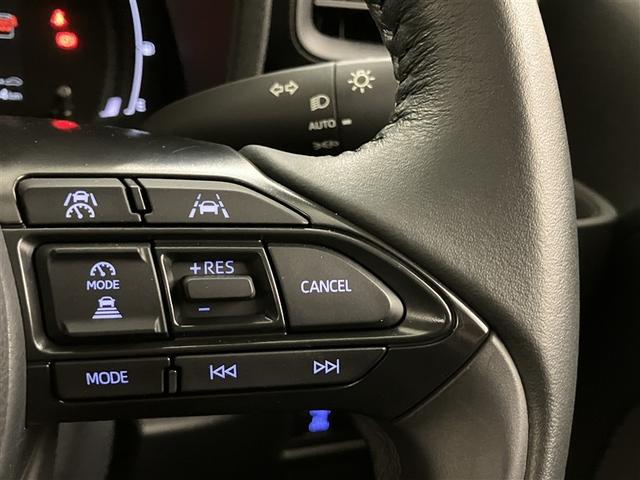 シエンタ Ｚ　１オナ　Ｗ電動ドア　イモビ　クルーズＣ　ＬＥＤヘッドランプ　アルミ　ＥＴＣ　Ｓキー　横滑り防止機能　パワーウィンドウ　記録簿　エアバック　ＡＢＳ　ドラレコ　カーテンエアバック　ウォークスルー（17枚目）