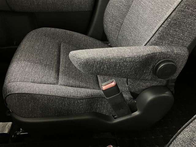 シエンタ Ｚ　１オナ　Ｗ電動ドア　イモビ　クルーズＣ　ＬＥＤヘッドランプ　アルミ　ＥＴＣ　Ｓキー　横滑り防止機能　パワーウィンドウ　記録簿　エアバック　ＡＢＳ　ドラレコ　カーテンエアバック　ウォークスルー（30枚目）