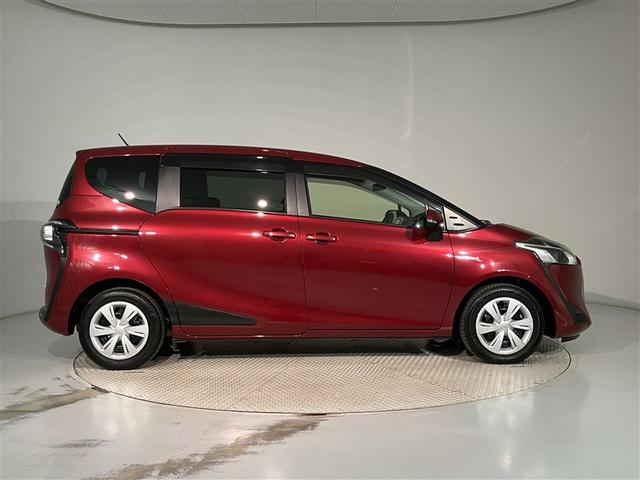 シエンタ ハイブリッド　ファンベースＧ　ＥＳＣ　プリクラッシュセーフティー　パワステ　メディアプレイヤー接続　運転席エアバック　バックモニタ－　イモビライザー　フルセグＴＶ　クルコン　１オナ　スマートキー　キーフリーシステム　ＥＴＣ　ＤＶＤ（3枚目）