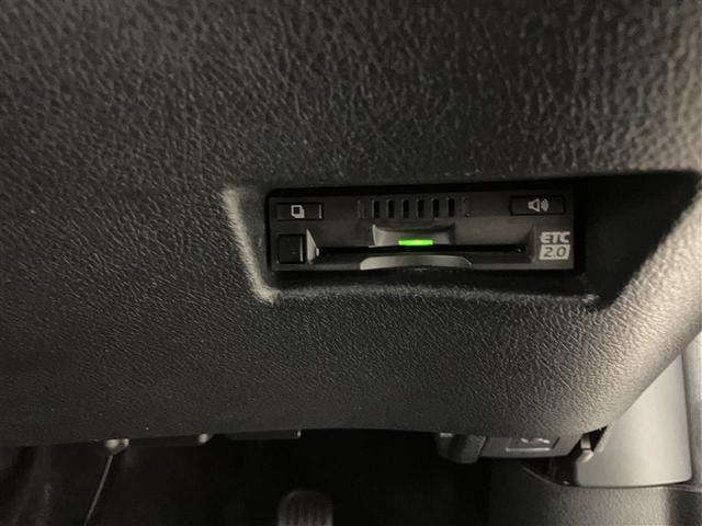 シエンタ ハイブリッド　ファンベースＧ　ＥＳＣ　プリクラッシュセーフティー　パワステ　メディアプレイヤー接続　運転席エアバック　バックモニタ－　イモビライザー　フルセグＴＶ　クルコン　１オナ　スマートキー　キーフリーシステム　ＥＴＣ　ＤＶＤ（12枚目）