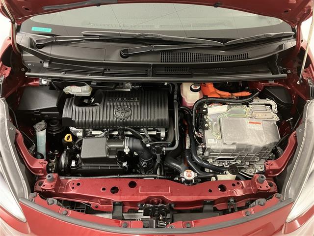 シエンタ ハイブリッド　ファンベースＧ　ＥＳＣ　プリクラッシュセーフティー　パワステ　メディアプレイヤー接続　運転席エアバック　バックモニタ－　イモビライザー　フルセグＴＶ　クルコン　１オナ　スマートキー　キーフリーシステム　ＥＴＣ　ＤＶＤ（40枚目）