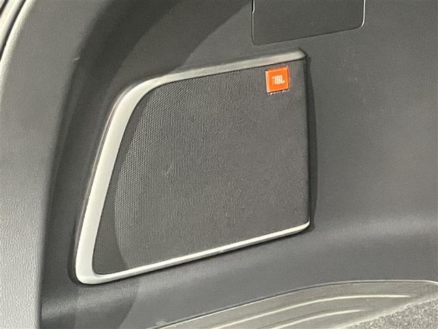 ハリアー Ｚ　レザーパッケージ　スマキ　追突防止　フルセグテレビ　バックモニター　ドラレコ付　アルミ　横滑り防止機能　Ｐシート　オートクルーズコントロール　ＡＵＸ　ＬＥＤヘッドライト　盗難防止システム　エアコン　エアバッグ　キーレス（8枚目）