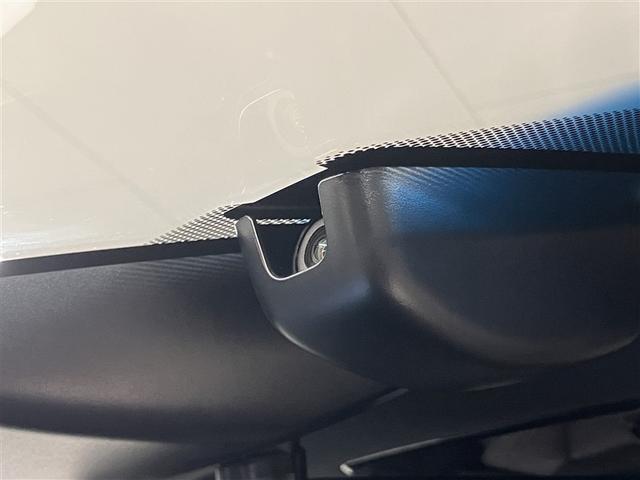 ハリアー Ｚ　レザーパッケージ　スマキ　追突防止　フルセグテレビ　バックモニター　ドラレコ付　アルミ　横滑り防止機能　Ｐシート　オートクルーズコントロール　ＡＵＸ　ＬＥＤヘッドライト　盗難防止システム　エアコン　エアバッグ　キーレス（10枚目）