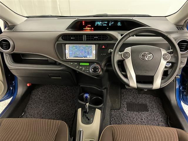 アクア Ｇ　バックモニタ　セキュリティー　メンテナンスノート　ドライブレコーダ　デュアルエアバック　ナビＴＶ　パワーウィンドウ　ＥＳＣ　ＡＴエアコン　ＡＢＳ　パワーステアリング　運転席エアバッグ　ＥＴＣ　ＡＵＸ（5枚目）