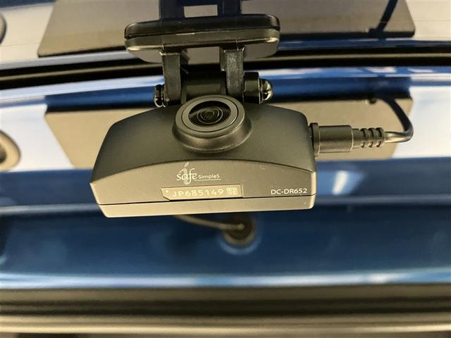 アクア Ｇ　バックモニタ　セキュリティー　メンテナンスノート　ドライブレコーダ　デュアルエアバック　ナビＴＶ　パワーウィンドウ　ＥＳＣ　ＡＴエアコン　ＡＢＳ　パワーステアリング　運転席エアバッグ　ＥＴＣ　ＡＵＸ（13枚目）