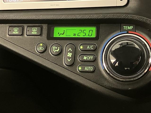 アクア Ｇ　バックモニタ　セキュリティー　メンテナンスノート　ドライブレコーダ　デュアルエアバック　ナビＴＶ　パワーウィンドウ　ＥＳＣ　ＡＴエアコン　ＡＢＳ　パワーステアリング　運転席エアバッグ　ＥＴＣ　ＡＵＸ（15枚目）