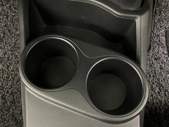 アクア Ｇ　バックモニタ　セキュリティー　メンテナンスノート　ドライブレコーダ　デュアルエアバック　ナビＴＶ　パワーウィンドウ　ＥＳＣ　ＡＴエアコン　ＡＢＳ　パワーステアリング　運転席エアバッグ　ＥＴＣ　ＡＵＸ（25枚目）