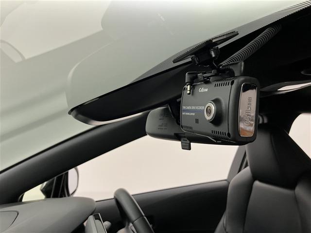 カローラ ダブルバイビー　衝突被害軽減ブレーキ　オートエアコン　ナビ　盗難防止装置　キーフリー　ＬＥＤ　バックモニター　スマートキー　メモリーナビ　サイドエアバッグ　オートクルーズコントロール　横滑り防止機能　ＡＷ　エアバッグ（12枚目）