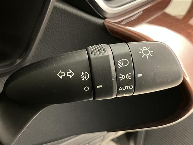 カローラ ダブルバイビー　衝突被害軽減ブレーキ　オートエアコン　ナビ　盗難防止装置　キーフリー　ＬＥＤ　バックモニター　スマートキー　メモリーナビ　サイドエアバッグ　オートクルーズコントロール　横滑り防止機能　ＡＷ　エアバッグ（19枚目）