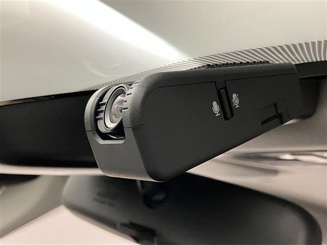 ノア G 衝突軽減ブレーキ 地上デジタル LEDライト アルミ キーフリー クルコン 盗難防止装置 DVD再生 横滑り防止 3列シート メモリーナビ Bカメラ ミュージックプレイヤー接続可 ドラレコ ETC(13枚目)