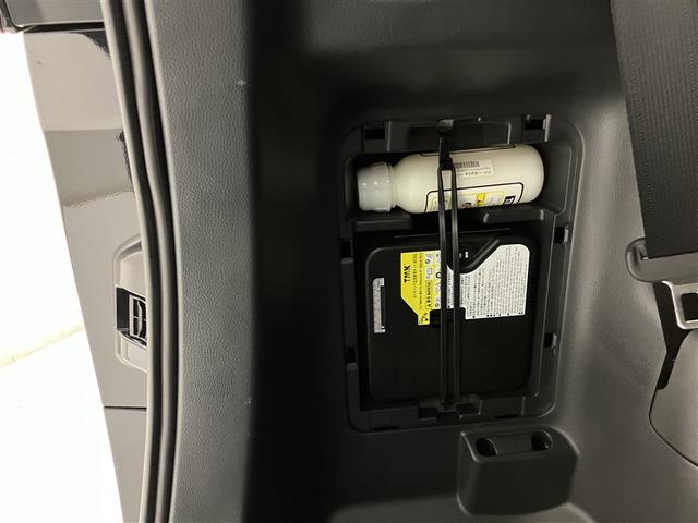 ノア G 衝突軽減ブレーキ 地上デジタル LEDライト アルミ キーフリー クルコン 盗難防止装置 DVD再生 横滑り防止 3列シート メモリーナビ Bカメラ ミュージックプレイヤー接続可 ドラレコ ETC(38枚目)