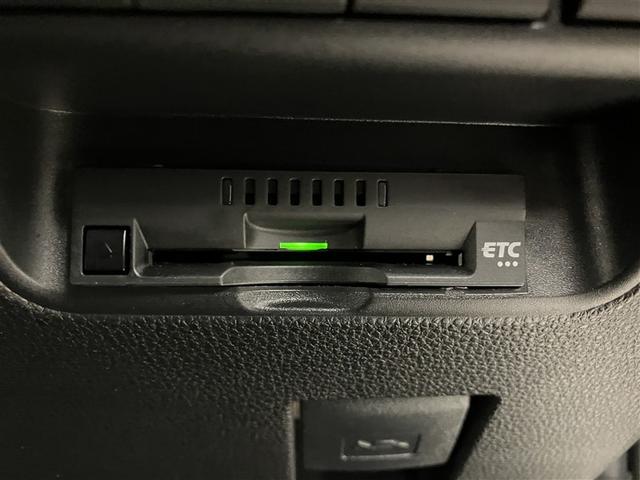 アクア Ｘ　踏み間違い防止　１００Ｖ　イモビ　点検記録簿　ＬＥＤヘッドライト　スマートキー　横滑り防止機能　キーレスエントリー　ワンオーナー　オートクルーズ　オートエアコン　ＥＴＣ　カーテンエアバッグ　ＡＢＳ（13枚目）