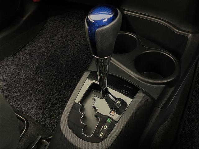 アクア Ｇ　誤発進抑制機能　バックモニタ　セキュリティー　メンテナンスノート　ドライブレコーダ　デュアルエアバック　ナビＴＶ　ＬＥＤ　パワーウィンドウ　１オーナ－　地デジ　ＥＳＣ　ＡＴエアコン　ＡＢＳ　アルミ（19枚目）