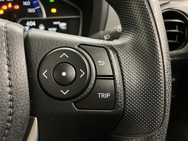 カローラフィールダー ハイブリッド EX 衝突軽減 地デジTV 1オーナー スマートキー&プッシュスタート サイドエアバック Bモニター ドラレコ オートエアコン 横滑り防止装置 ナビTV ETC キーレス メモリーナビ DVD再生 ABS(15枚目)