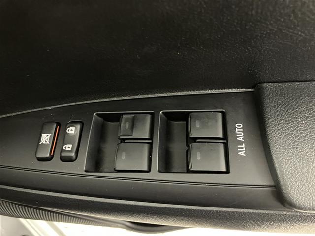 カローラフィールダー ハイブリッド EX 衝突軽減 地デジTV 1オーナー スマートキー&プッシュスタート サイドエアバック Bモニター ドラレコ オートエアコン 横滑り防止装置 ナビTV ETC キーレス メモリーナビ DVD再生 ABS(27枚目)