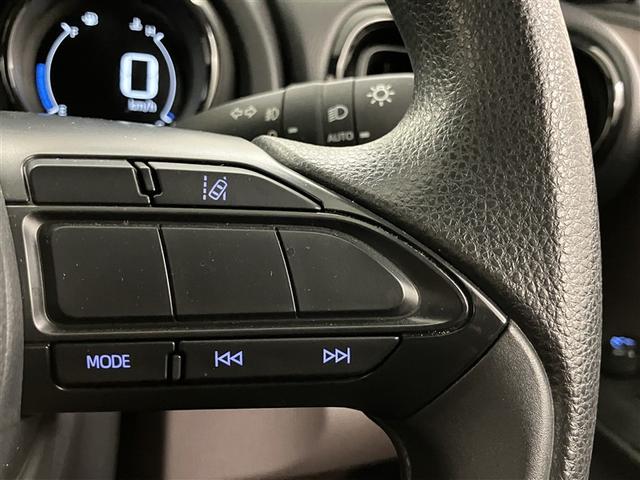ヤリス Ｇ　バックモニタ－　誤発進抑制機能　ドライブレコーダ　１オーナー車　スマートキー　盗難防止装置　横滑り防止機能　キーレス　オートエアコン　メモリーナビ　ＡＢＳ　運転席エアバック　サイドエアバッグ　記録簿有（15枚目）