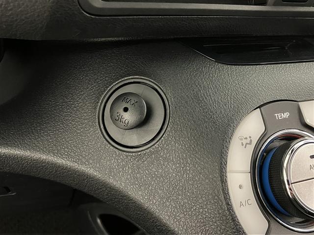 シエンタ ハイブリッドG クエロ 点検記録簿 地デジTV 盗難防止 横滑り防止 LEDライト クルコン ドライブレコーダー スマートキー ETC バックモニタ DVD オ-トエアコン AUX メモリ-ナビ エアバッグ AW 3列シート(25枚目)