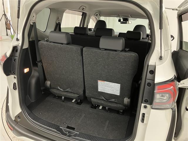 シエンタ ハイブリッドG クエロ 点検記録簿 地デジTV 盗難防止 横滑り防止 LEDライト クルコン ドライブレコーダー スマートキー ETC バックモニタ DVD オ-トエアコン AUX メモリ-ナビ エアバッグ AW 3列シート(37枚目)