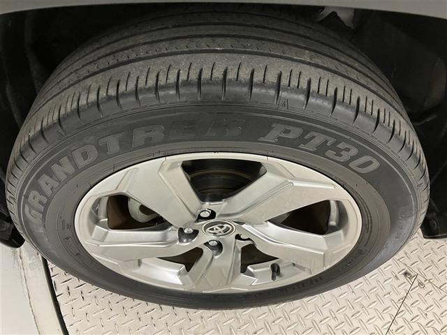 RAV4 ハイブリッドG 衝突被害軽減装置 ドライブレコーダ AC100V電源 バックモニター 整備記録簿 地デジTV LEDヘッドライト スマキー 電動シ-ト AWD TVナビ パワステ 横滑り防止装置 クルコン AAC(39枚目)
