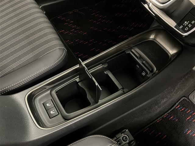 アクア Ｚ　ＬＥＤヘッドライト　スマートキー　１００Ｖ電源　イモビライザー　アルミホイール　ドライブレコーダー　オートクルーズコントロール　フルセグＴＶ　エアコン　ＥＳＣ　カーテンエアバッグ　ＥＴＣ　キーレス（23枚目）