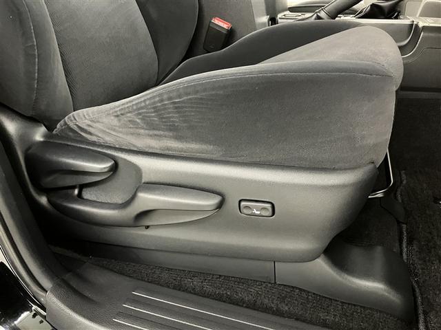 ランドクルーザープラド ＴＸ　ＬＥＤランプ　リアカメラ　ＡＢＳ付き　盗難防止装置　アルミホイール　オートクルーズコントロール　ドライブレコーダ　メモリーナビ　キーレス　メディアプレイヤー接続　サイドエアバッグ　ナビＴＶ　ＥＴＣ装備（28枚目）