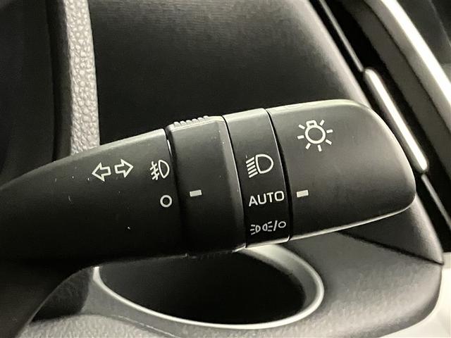 ノア Ｓ－Ｇ　ワンオーナー車　横滑り防止　Ｂモニター　両側自動ドア　クルコン　スマートキ　アルミホイール　ＡＡＣ　ＥＴＣ車載器　イモビライザー　ＬＥＤライト　キーレス　ウォークスルー　記録簿　３列シート　ＤＶＤ（22枚目）