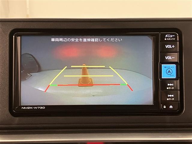 ライズ Ｚ　衝突回避システム　メディアプレイヤー接続　スマートキ－　リヤカメラ　１オナ　アルミホイール　エコアイドル　ＬＥＤライト　オートエアコン　横滑り防止機能　キーフリー　パワーウインドウ　エアバッグ　ＥＴＣ（7枚目）
