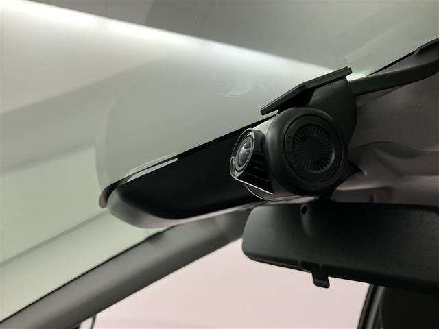 ライズ Ｚ　衝突回避システム　メディアプレイヤー接続　スマートキ－　リヤカメラ　１オナ　アルミホイール　エコアイドル　ＬＥＤライト　オートエアコン　横滑り防止機能　キーフリー　パワーウインドウ　エアバッグ　ＥＴＣ（10枚目）