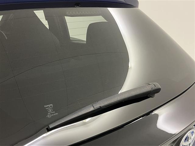 ヤリス ハイブリッドＧ　ワンオ－ナ－車　衝突回避システム　スマートキ－　横滑り防止　盗難防止システム　ナビ　整備記録簿　サイドエアバック　クルーズコントロール　ＥＴＣ車載器　オートエアコン　Ｗエアバック　パワステ　ＡＢＳ（32枚目）