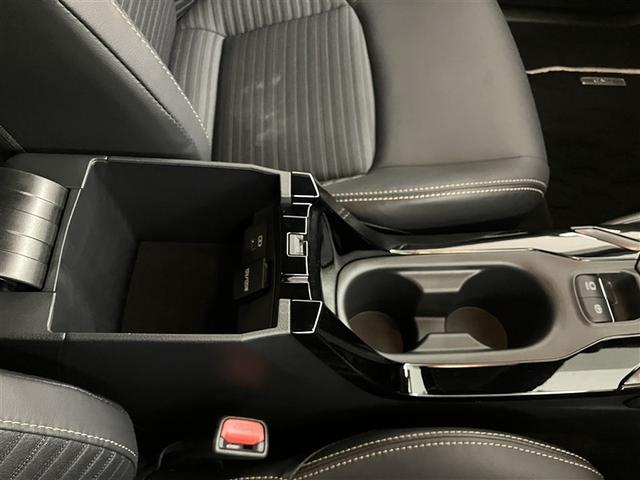 カローラツーリング ハイブリッド　ダブルバイビー　サポカー　地デジ　Ｂカメラ　スマートキー＆プッシュスタート　点検記録簿　オートクルーズコントロール　ＬＥＤランプ　メディアプレイヤー接続　横滑り防止機能　ナビ＆ＴＶ　イモビライザー　エアコン　ＡＢＳ（31枚目）