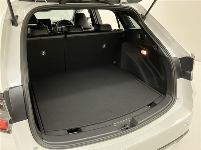 カローラツーリング ハイブリッド　ダブルバイビー　サポカー　地デジ　Ｂカメラ　スマートキー＆プッシュスタート　点検記録簿　オートクルーズコントロール　ＬＥＤランプ　メディアプレイヤー接続　横滑り防止機能　ナビ＆ＴＶ　イモビライザー　エアコン　ＡＢＳ（37枚目）