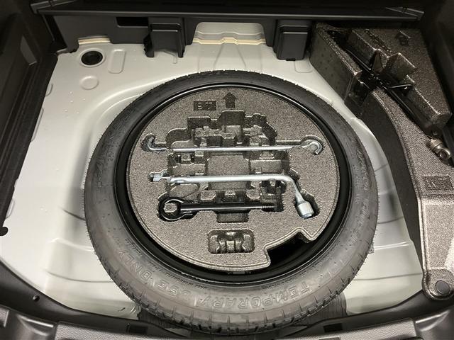 カローラツーリング ハイブリッド　ダブルバイビー　サポカー　地デジ　Ｂカメラ　スマートキー＆プッシュスタート　点検記録簿　オートクルーズコントロール　ＬＥＤランプ　メディアプレイヤー接続　横滑り防止機能　ナビ＆ＴＶ　イモビライザー　エアコン　ＡＢＳ（38枚目）