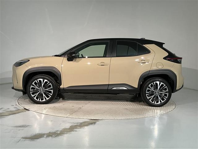 ヤリスクロス ハイブリッドZ スマ-トキ- バックモニタ 運転席助手席エアバッグ 点検記録簿 LEDヘットライト クルコン ワンオーナ アルミ ESC ETC車載器 フルオートエアコン パワーウィンドウ Pシート イモビ ABS(2枚目)