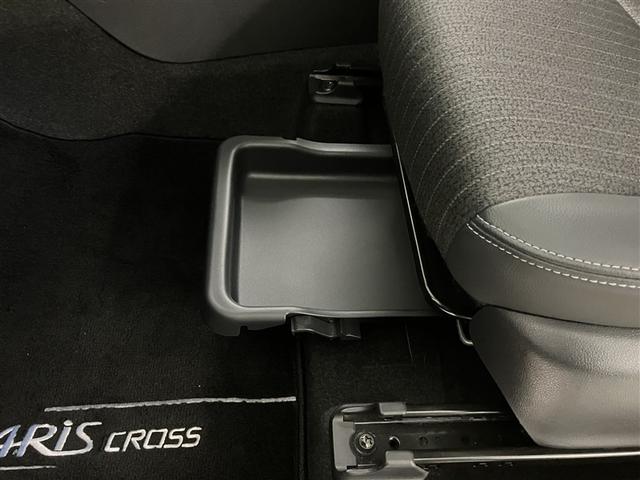 ヤリスクロス ハイブリッドZ スマ-トキ- バックモニタ 運転席助手席エアバッグ 点検記録簿 LEDヘットライト クルコン ワンオーナ アルミ ESC ETC車載器 フルオートエアコン パワーウィンドウ Pシート イモビ ABS(28枚目)