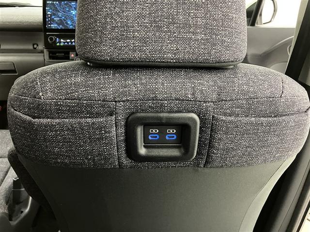 シエンタ ハイブリッドＺ　衝突軽減ブレーキシステム　スマートキーＰスタート　地上デジタル　ＥＳＣ　オートクルーズ　イモビ　ナビテレビ　ＥＴＣ付き　ＬＥＤライト　アルミホイール　パワーウィンドウ　ＡＡＣ　ＷＳＲＳ　エアバッグ（32枚目）