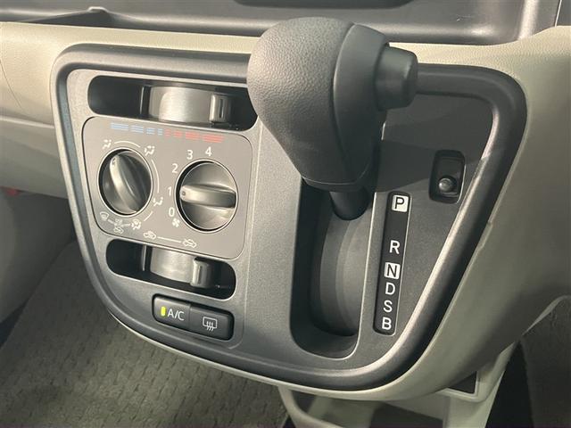 パッソ Ｘ　メディアプレイヤー接続　サポカーＳ　マニュアルエアコン　横滑り防止装置　デュアルエアバッグ　パワーステアリング　キーレスエントリー　盗難防止装置　ベンチシート　パワーウィンドウ　Ａストップ　ＡＢＳ（9枚目）