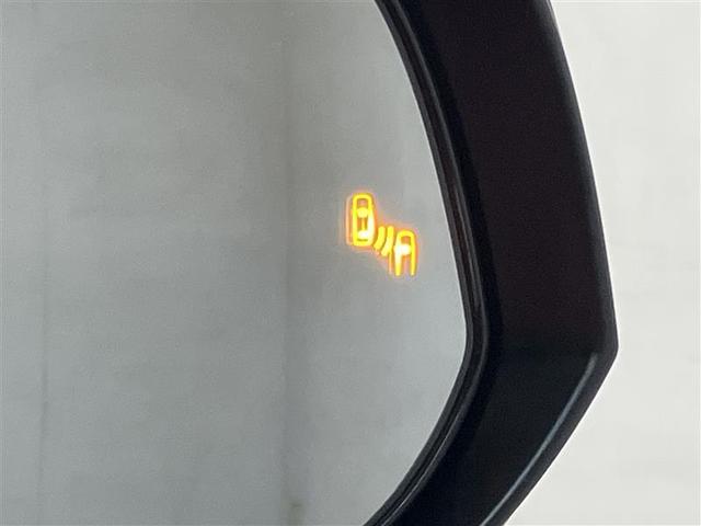 ＲＡＶ４ ＰＨＶ ブラックトーン　プリクラッシュセーフティ　ＬＥＤヘッドライト　１００Ｖ電源　アルミホイール　ＡＢＳ　盗難防止装置　エアバッグ　クルーズコントロール　４ＷＤ　スマートキー　バックカメラ　ドライブレコーダー　メモリーナビ（15枚目）