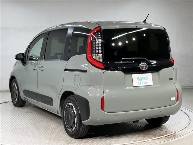 シエンタ ハイブリッドＺ　ＴＳＳ　ワンオーナ　エアバック　キーレスエントリー　イモビライザー　バックモニター　ＬＥＤヘッドライト　ＥＴＣ車載器　横滑り防止　スマートキー　オートエアコン　ＷＳＲＳ　ミュージックプレイヤー接続可（4枚目）