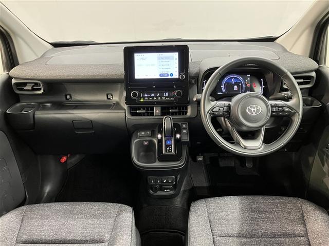 シエンタ ハイブリッドＺ　ＴＳＳ　ワンオーナ　エアバック　キーレスエントリー　イモビライザー　バックモニター　ＬＥＤヘッドライト　ＥＴＣ車載器　横滑り防止　スマートキー　オートエアコン　ＷＳＲＳ　ミュージックプレイヤー接続可（5枚目）