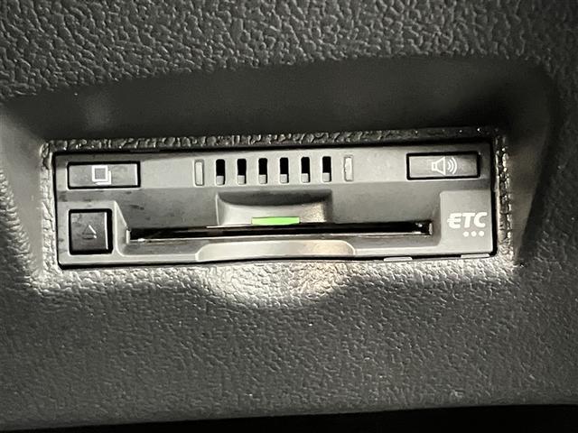 プリウス Aプレミアム 走行距離11980キロ 大型オプションナビ ドライブレコーダー 非常給電コンセント 電動パワーシート  地デジフルセグ  クルコン メモリナビ AC ETC 整備記録簿 キーレスエントリー(22枚目)